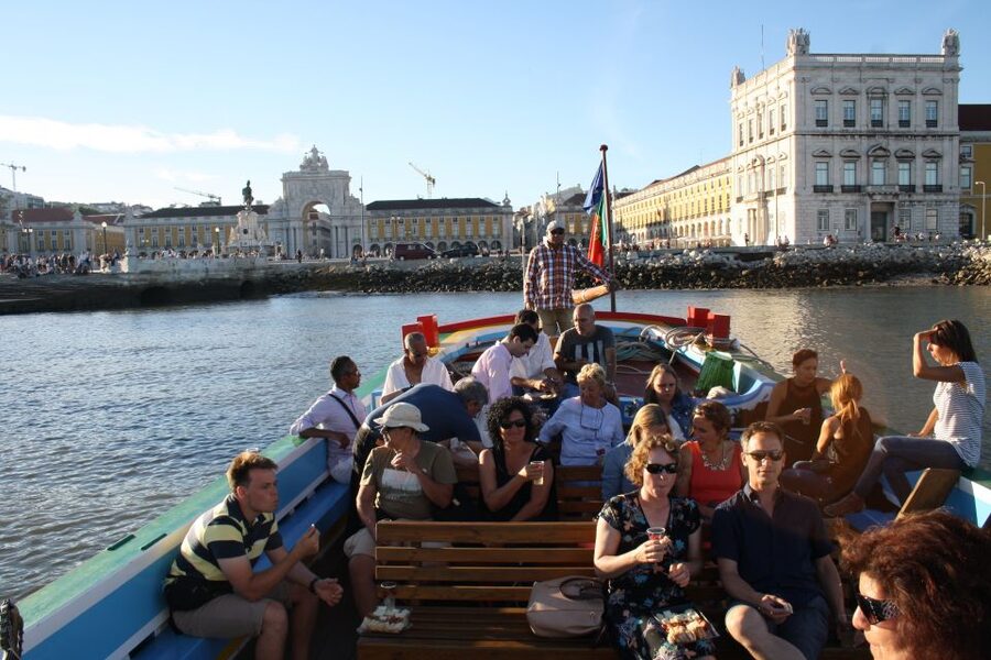 Lisbon: Tagus River Express Cruise in a Traditional Vessel - Santa Apolónia Station and the Pantheon: Lisbon as a living city, not a set