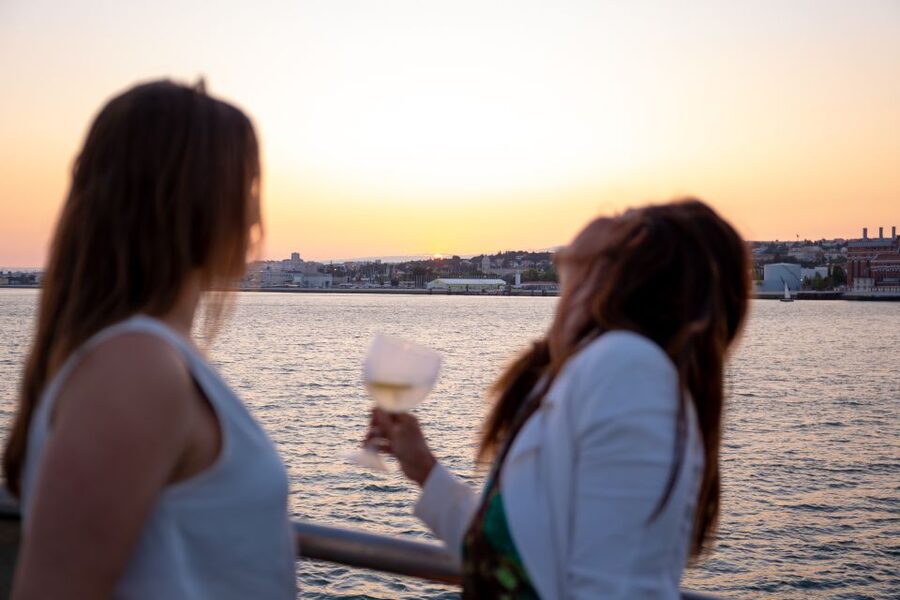 Lisbon: Tagus River Sunset Tour with Snacks and Drink - The 25 de Abril Bridge near you: the 2,277-meter photo moment