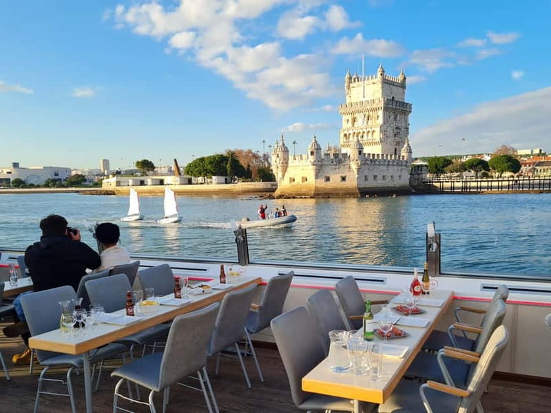 Lisbon: Tejo River Sightseeing Cruise - Museum of Art, Architecture and Technology (MAAT): a modern pause on a classic river
