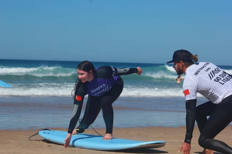 Lisbon: The Surf Instructor - surf lessons with transfer - Getting to Praia do Castelo: The Toyota Proace Transfer in Real Life