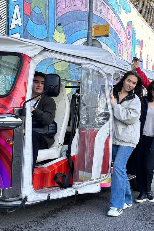 Lisbon Tour With Tuktuk - The Pink Street and Praça do Comércio area: fun contrasts in a single ride