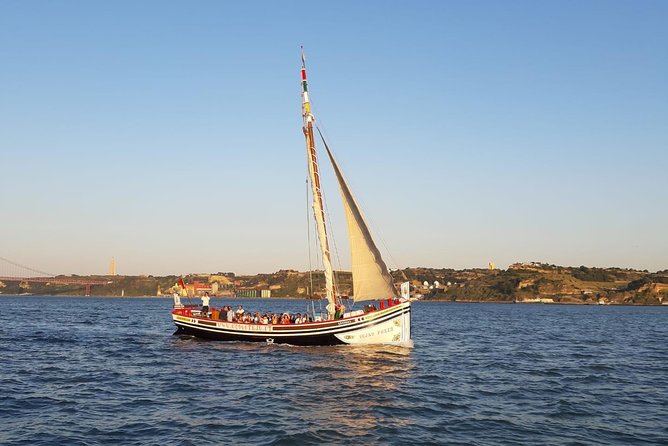 Lisbon Traditional Boats - Guided Sightseeing Cruise - Belém Tower, Torre de São Vicente: A Manueline Landmark Seen Properly