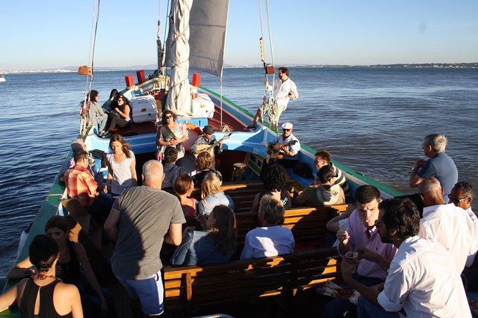 Lisbon Traditional Boats - Guided Sightseeing Cruise - Getting There: The Meeting Point Near Lisbon’s Transit Hub