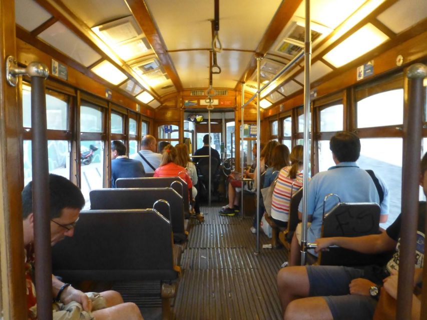 Lisbon: Tram 28 Entry Ticket & Audio Guide with 24-Hour Pass - Santa Justa Elevator and funiculars: turning the pass into real sightseeing