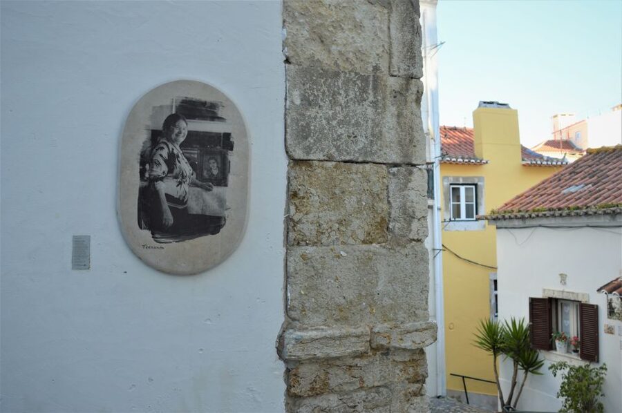Lisbon: Walking Tour in the Center (Max 12 Participants) - Chiado and Praça Luís de Camões, where Lisbon’s culture shows up in the street