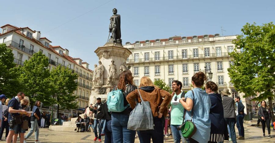 Lisbon: Walking Tour in the Center (Max 12 Participants) - Before you go: shoes, hills, and the one-language detail