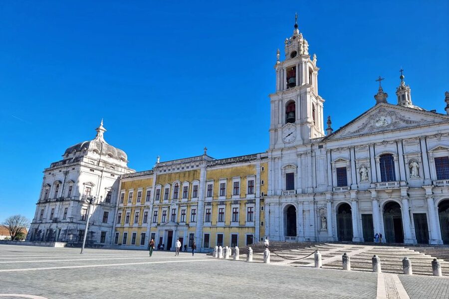 Lisbon: Wellington's Defensive Lines Tour - Mafra National Palace complex: Basilica, gold, and royal power