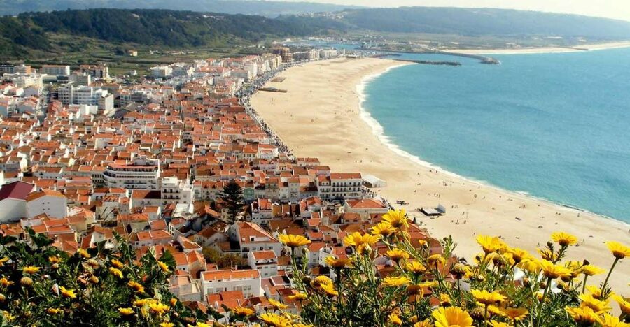 Lisbona: Tour a Fátima, Óbidos e Nazaré - Key highlights worth marking on your map
