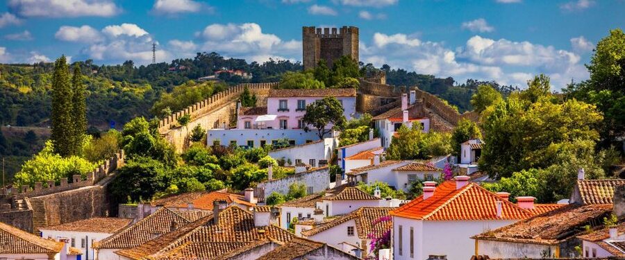 Lisbona: Tour a Fátima, Óbidos e Nazaré - Meet at Padaria Portuguesa, then go in a small group by minibus