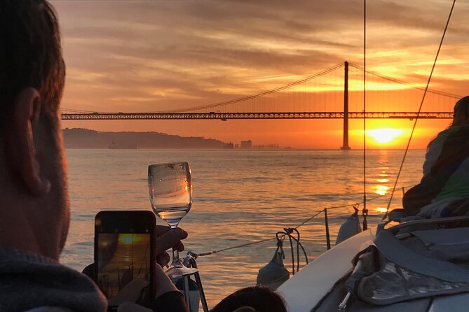 LUXURY Catamaran Sunset and Wine cruise - Key things to know before you go