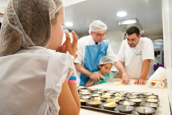 Pastel de Nata Masterclass at a Real Bakery in Downtown Lisbon - Gear Up in the Pro Kitchen and Learn the Pastry Rhythm