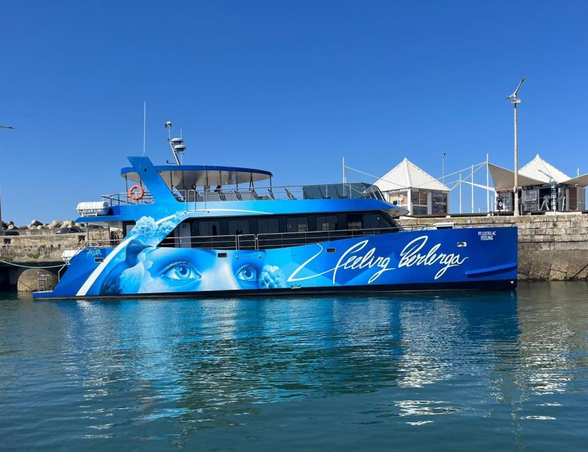 Peniche: Berlenga Island and Cave Tour - Catamaran or sports yacht, your crossing is part of the deal