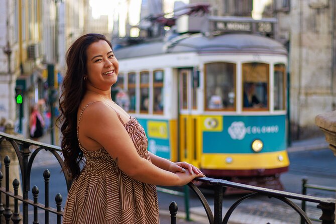 Photoshoot with a Local Professional Photographer in Lisbon - Stop 3: Lisbon Cathedral outside shots, where positioning matters
