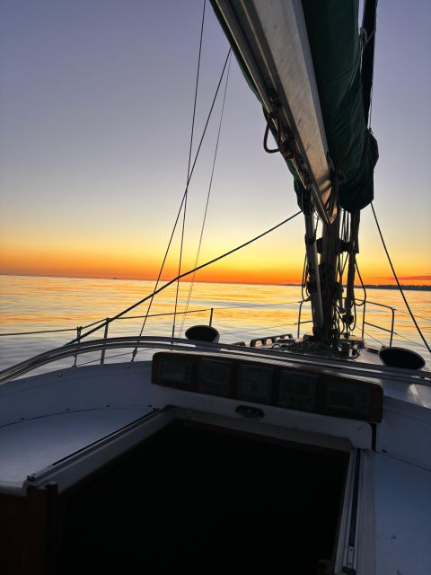 Private Boat Night Tour - Lisbon - Why a Lisbon private night boat tour feels different