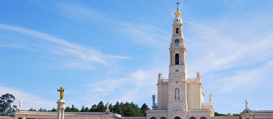 Private Fatima Half Day Tour from Lisbon - Languages, Driver Style, and Why It Matters on Sacred Ground