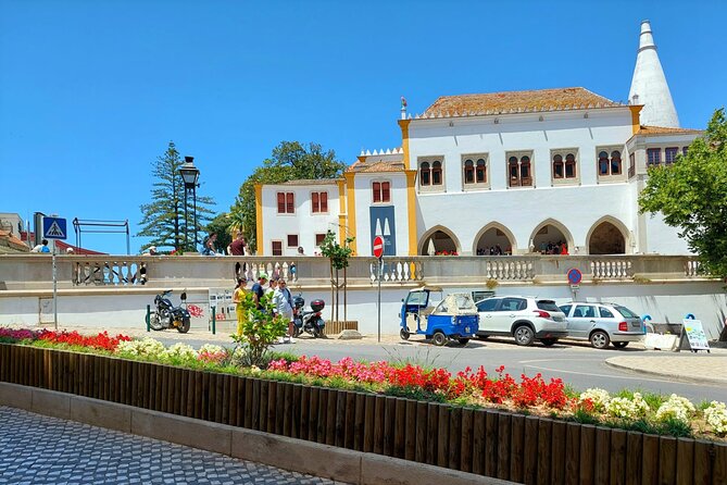 Private Tour Sintra, Palaces and Mountain Tuk Tuk(2 to 6 people) - Vale dos Lagos at Parque de Pena: the smart photo break