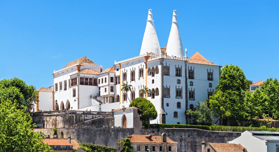 Private Tour : Sintra, Pena palace, Cabo da roca, Cascais - How the Whole Day Flows (Stop by Stop, No Guesswork)