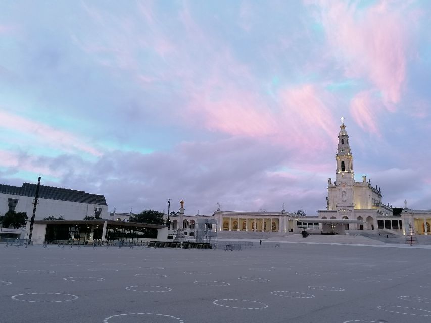 Private Tour to Fatima, Batalha, Nazare, Obidos From Lisbon - Should You Book This Lisbon to Fátima, Batalha, Nazaré and Óbidos Tour?