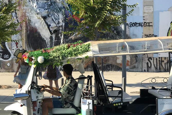 Private tuk tuk tour in old city Lisbon (Standard-1h30) - Miradouro da Senhora do Monte: tiles, benches, and Lisbon at full scale (15 minutes)