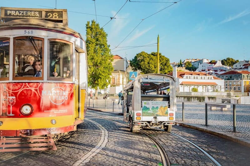 Private Tuk Tuk Tour Lisbon Old Town - Price and value: what $113 per person buys you