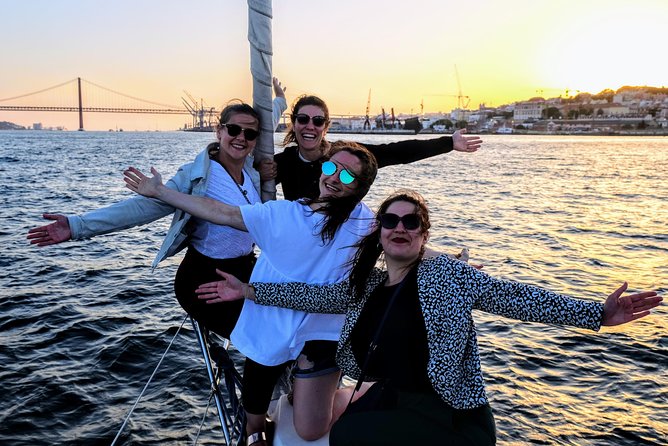 Relaxing Sailboat Cruise along the Tagus - Why A Tagus Cruise Is Such A Smart Lisbon Plan