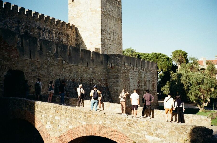 São Jorge Castle Skip-the-line Entry Ticket - Permanent exhibition and Moorish quarter artifacts: the history you can see