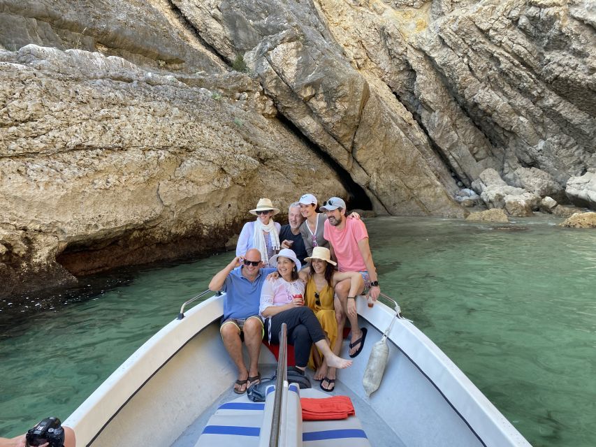 Sesimbra: Arrábida Beaches & Caves Boat Tour with Snorkeling - The Arrábida Natural Park cruise: photos first, then water time