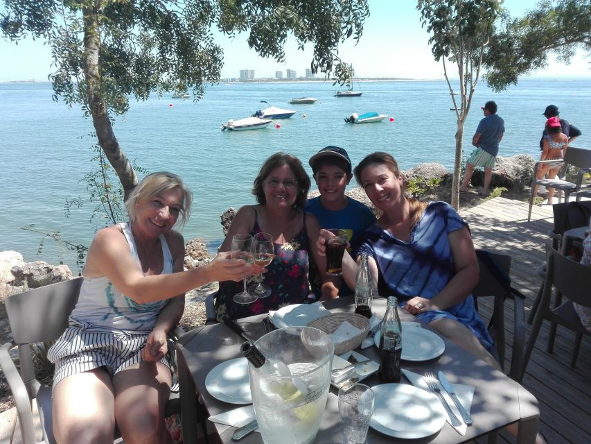 Sesimbra e Arrábida Natural Park: 1 Day Tour & Wine Tasting - Wine Tasting That Actually Teaches: Castle Setting, Moscatel, and Two Wineries