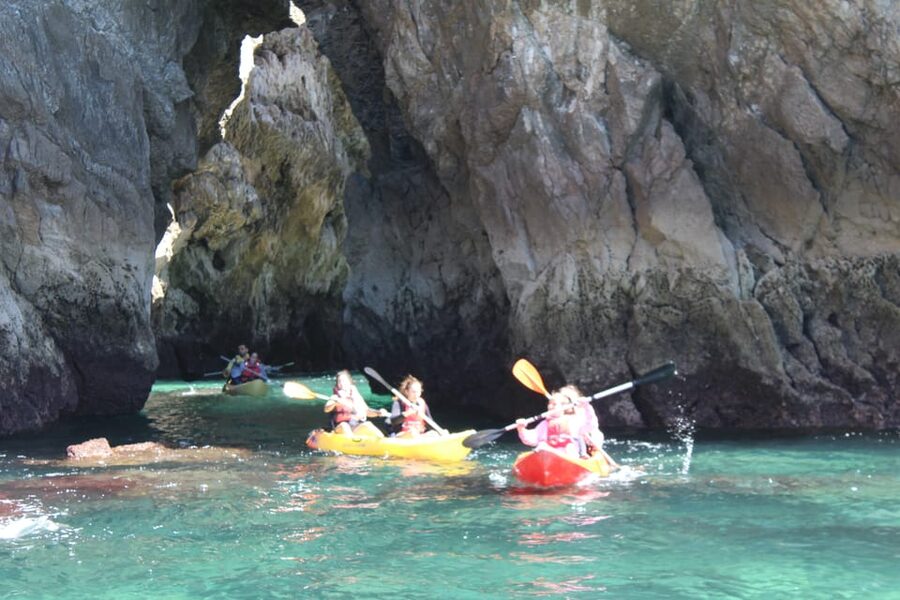 Sesimbra: Ribeiro Cavalo Beach, Caves, & Arrábida Kayak Tour - Price and Value: Is $44 for a 3-Hour Kayak Worth It?