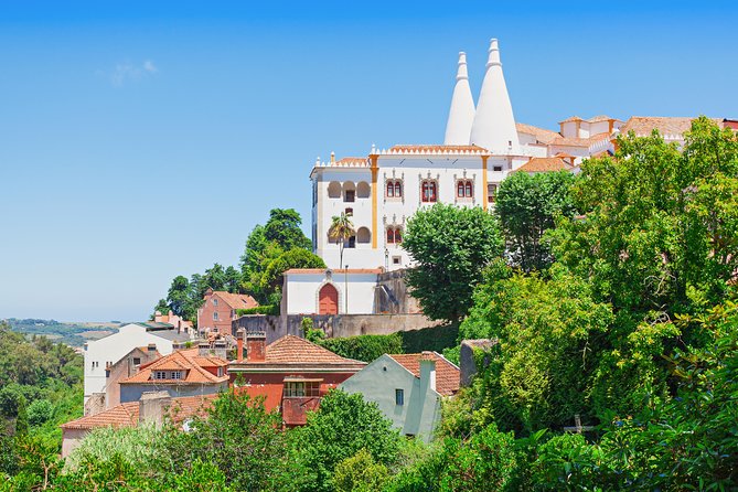 Sintra, Cascais and Estoril Coast with Tickets from Lisbon - Getting started in Lisbon, and the one rule that saves your afternoon