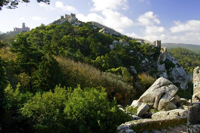 Sintra & Cascais Day Tour with Pena Palace Entry and Gardens Walk - The return drive along the Marginal Road