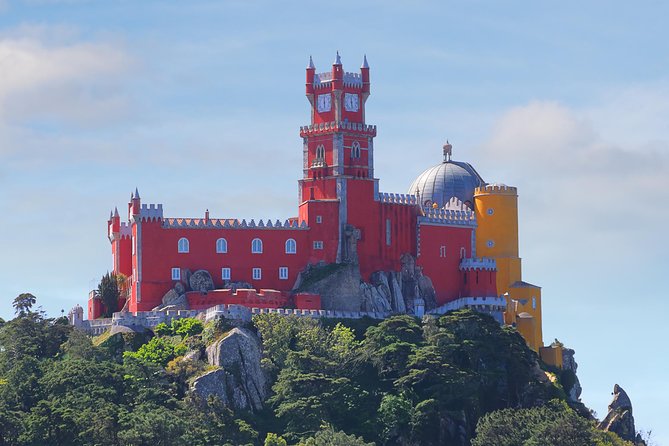 Sintra-Cascais-Pena Palace 8-People Small Group Tour from Lisbon - From Avenida da Liberdade to Sintra, with no train headaches