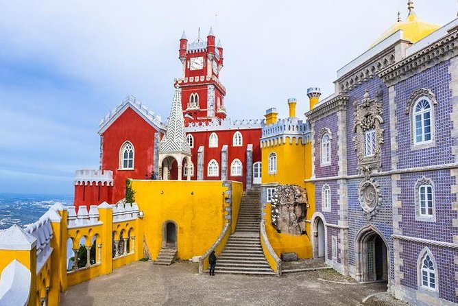 Sintra Deluxe from Lisbon with Pena Palace ticket - Cabo da Roca: the Edge of Europe moment