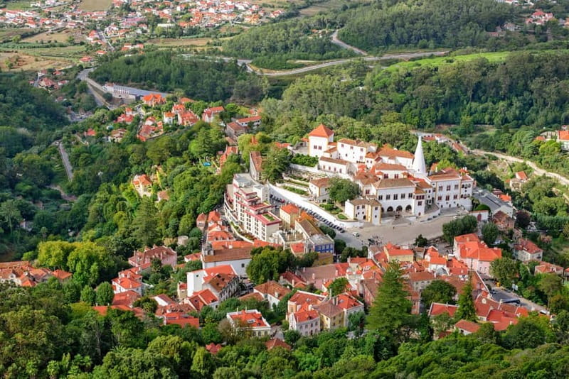 Sintra Hike: Past palaces and hidden paths. - Sintra on Foot: Past Palaces and Hidden Paths, Without the Overcrowded Lines