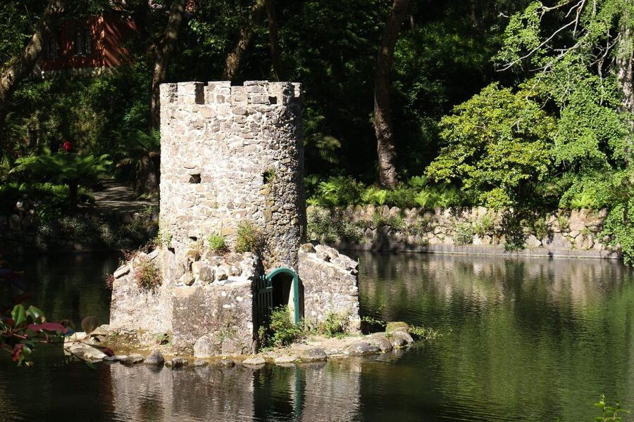 Sintra Palaces and Cascais Magical Experience Private Tour - Palácio da Pena, the 19th-century spectacle you’ll want to plan for