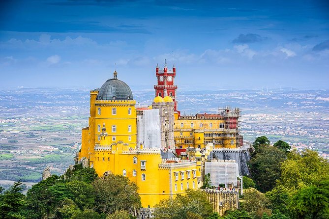 Sintra, Pena Palace, Cabo da Roca, Cascais Day Trip from Lisbon - Centro Historico de Sintra: 1 hour to taste the storybook streets