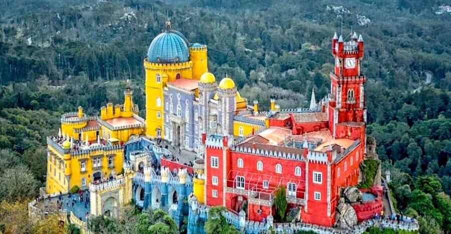 Sintra: Pena Palace, Moorish Castle, Regaleira, & Monserrate - Sintra’s real appeal: castles, symbolism, and views that change every few minutes
