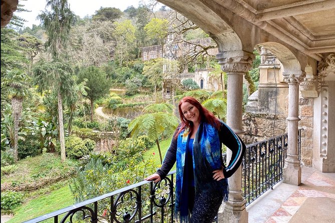 Sintra Small-Group Tour: Let the Fairy Tale Begin with Pick Up - Sintra Historic Center: your lunch break and the Travesseiro de Sintra stop
