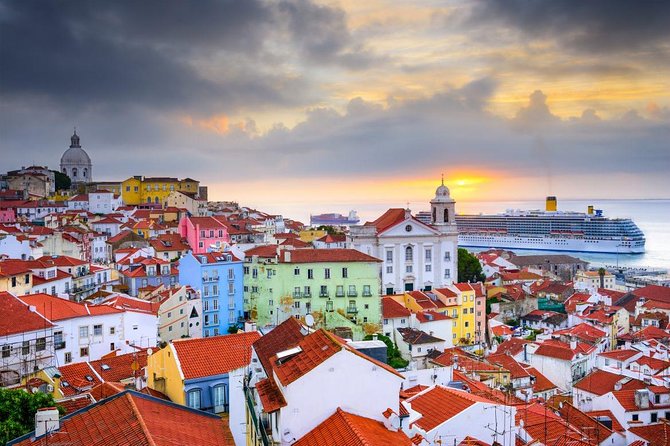 Special Guided Tour of Tuk Tuk Lisbon Historic 2 Hours - Restauradores to São Pedro de Alcântara: Elevators, Manueline Charm, and Monuments
