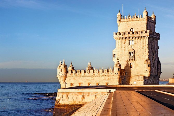 The Lisbon City Tour with Tickets - Half-day structure: how the ride and walking fit together