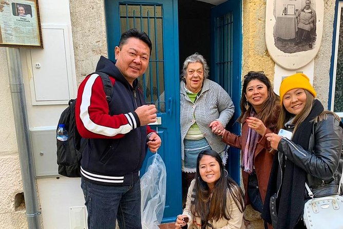 Tuk Tuk Lisbon Guided tour! 100% PRIVATE & PERSONALIZED - Pickup, Meeting Point, and Choosing the Right Time Slot