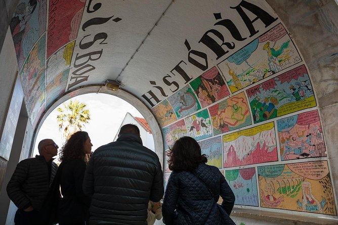Tuk Tuk Tour in Lisbon's Old Town - Tram 28 - The 1755 Earthquake Stop: Understanding Lisbon’s Rebuild in Plain Sight