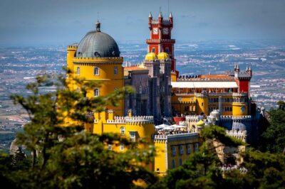Unforgettable Sintra Tour E-CAR GPS audio-guided route that informs and entertains!