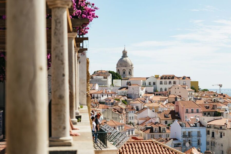 Vadio: Lisbon Old Town Private Tuk Tuk Tour - Miradouro da Senhora do Monte: end on a high note