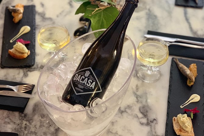 Winner 2025 Undiscovered Lisbon Food & Wine Tour by Eating Europe - Cantinho do Aziz and the Mozambican flavors that Lisbon absorbed